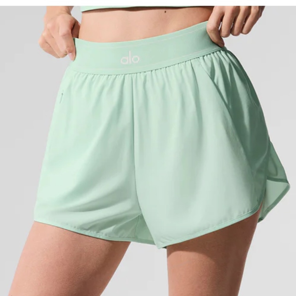 ALO Yoga - Match point shorts - Spearmint